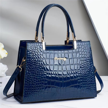 Flair. - Shiny crocodile leather pattern handbag