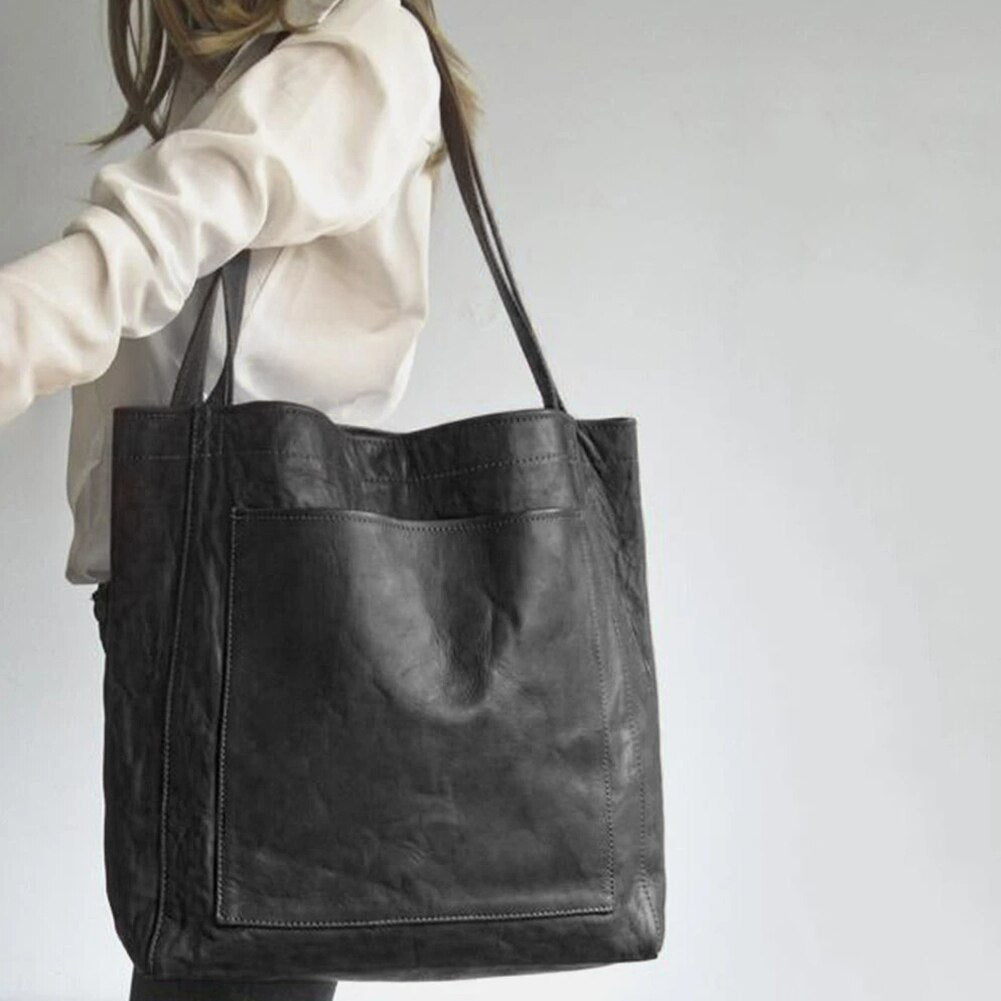 Flair. - Elegant and practical leather handbag