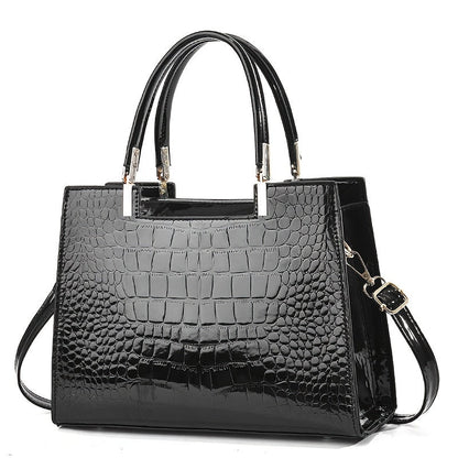 Flair. - Shiny crocodile leather pattern handbag