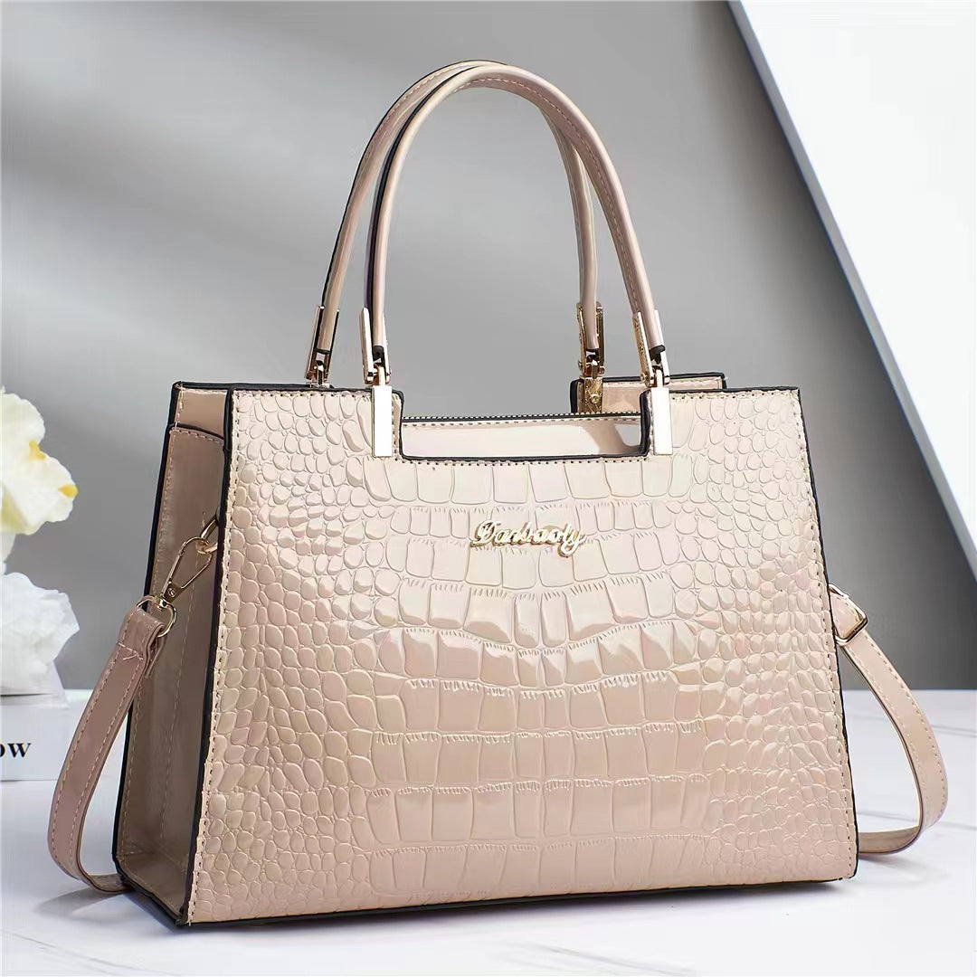 Flair. - Shiny crocodile leather pattern handbag